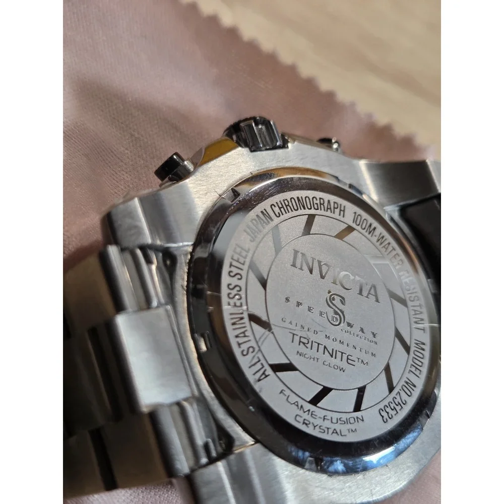 Invicta Speedway 25533 Men's 52mm Chronograph Watch New Battery Yellow Case